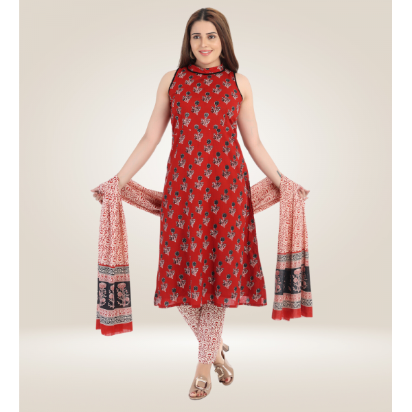 Kurti Bottom Dupatta Set in Block Printed Cotton F...