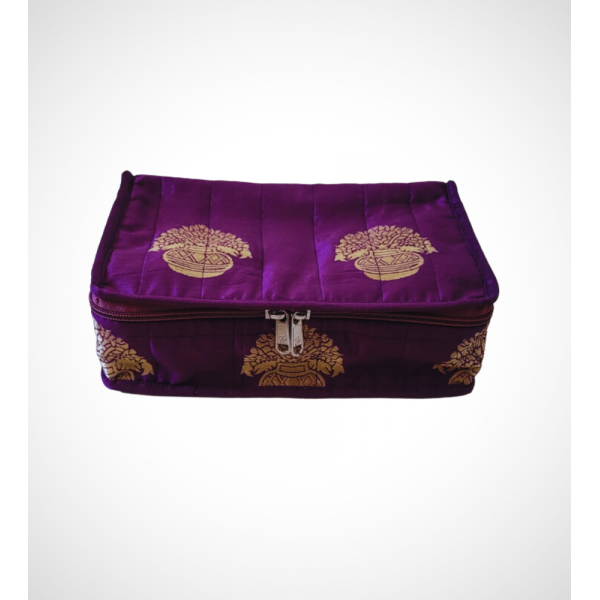 AZ: Jewlery Box