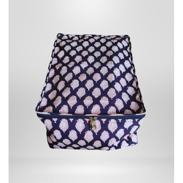 Cotton Cloth/Saree Organizer