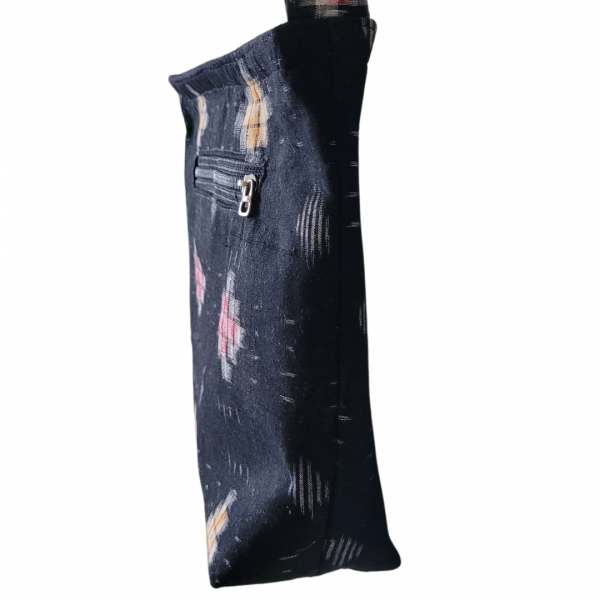 AZ: Handloom Cotton Sambalpuri Ikat Sling bag 