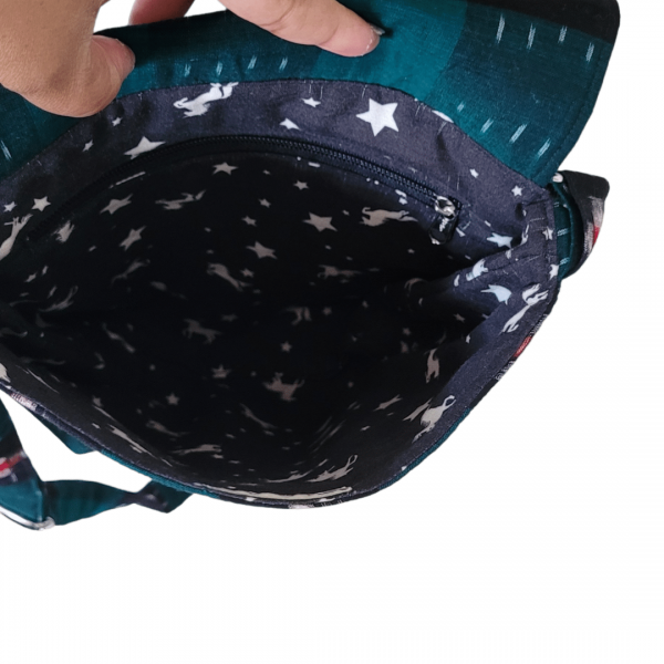 AZ: Handloom Cotton Sambalpuri Ikat Sling bag