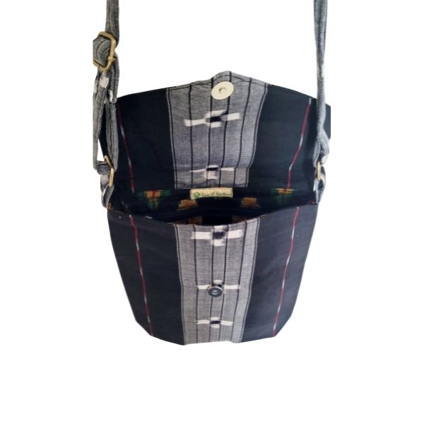 AZ: Sambalpuri Handloom Cotton Ikat Sling Bag
